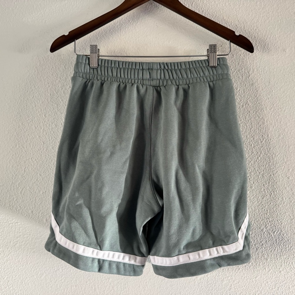 PUMA Fleece Dolphin Hem Shorts Small Green White Striped Athleisure Streetwear - Picture 13 of 15
